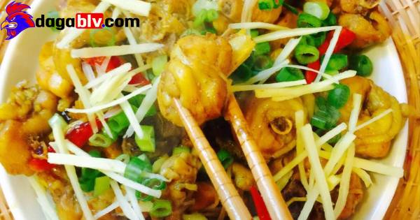 Bật mí cách nấu gà kho gừng ngon tuyệt cú mèo 4 Bật mí cách nấu gà kho gừng ngon tuyệt cú mèo Thưởng thức gà kho gừng như thế nào để trọn vị?