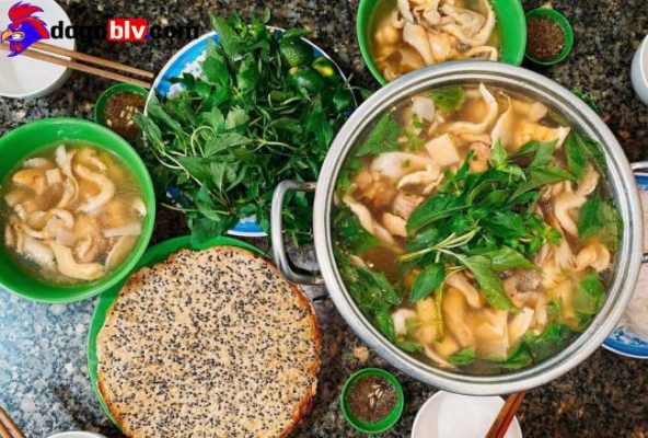 Bật mí cách nấu gà lá é Đà Lạt thơm ngon đậm vị 5 Bật mí cách nấu gà lá é Đà Lạt thơm ngon đậm vị Cách nấu lẩu gà la é Tao Ngộ