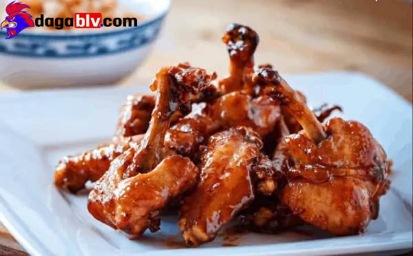 Cách nấu gà chiên mắm da giòn thịt ngọt chuẩn vị mẹ làm 2 Cách nấu gà chiên mắm da giòn thịt ngọt chuẩn vị mẹ làm Mẹo chọn nguyên liệu chế biến tươi sống