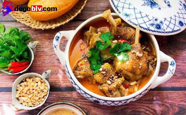 Cách nấu gà giả cầy từ gà Nòi chuẩn vị miền Tây 3 Cách nấu gà giả cầy từ gà Nòi chuẩn vị miền Tây Các thủ thuật chọn mua nguyên liệu nấu gà giả cầy
