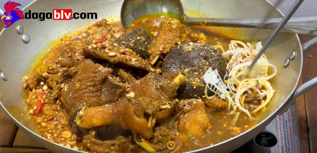 Cách nấu gà giả cầy từ gà Nòi chuẩn vị miền Tây 16 Cách nấu gà giả cầy từ gà Nòi chuẩn vị miền Tây Giả cầy ăn kèm rau
