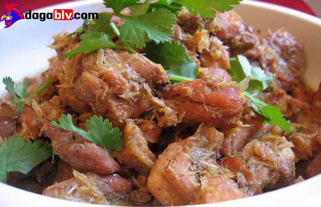 Cách nấu gà giả cầy từ gà Nòi chuẩn vị miền Tây 15 Cách nấu gà giả cầy từ gà Nòi chuẩn vị miền Tây Cách nấu gà giả cày như nhà hàng
