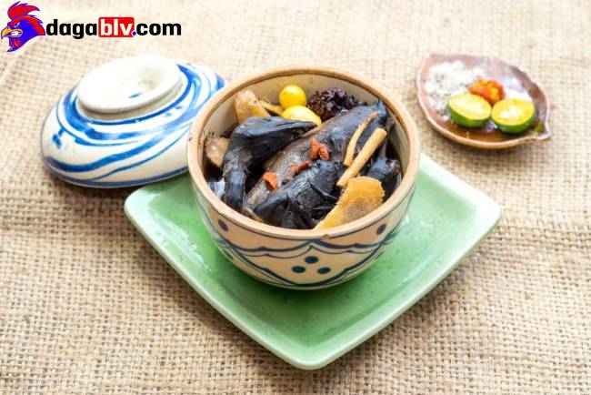 Cách nấu gà tiềm thuốc bắc bồi bổ cho bà bầu 12 Cách nấu gà tiềm thuốc bắc bồi bổ cho bà bầu Gà hầm thuốc bắc hạt sen