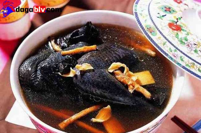 Cách nấu gà tiềm thuốc bắc bồi bổ cho bà bầu 11 Cách nấu gà tiềm thuốc bắc bồi bổ cho bà bầu Gà tiềm thơm ngon bổ dưỡng