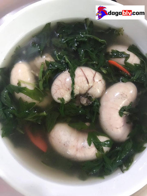 kê gà hầm ngải cứu